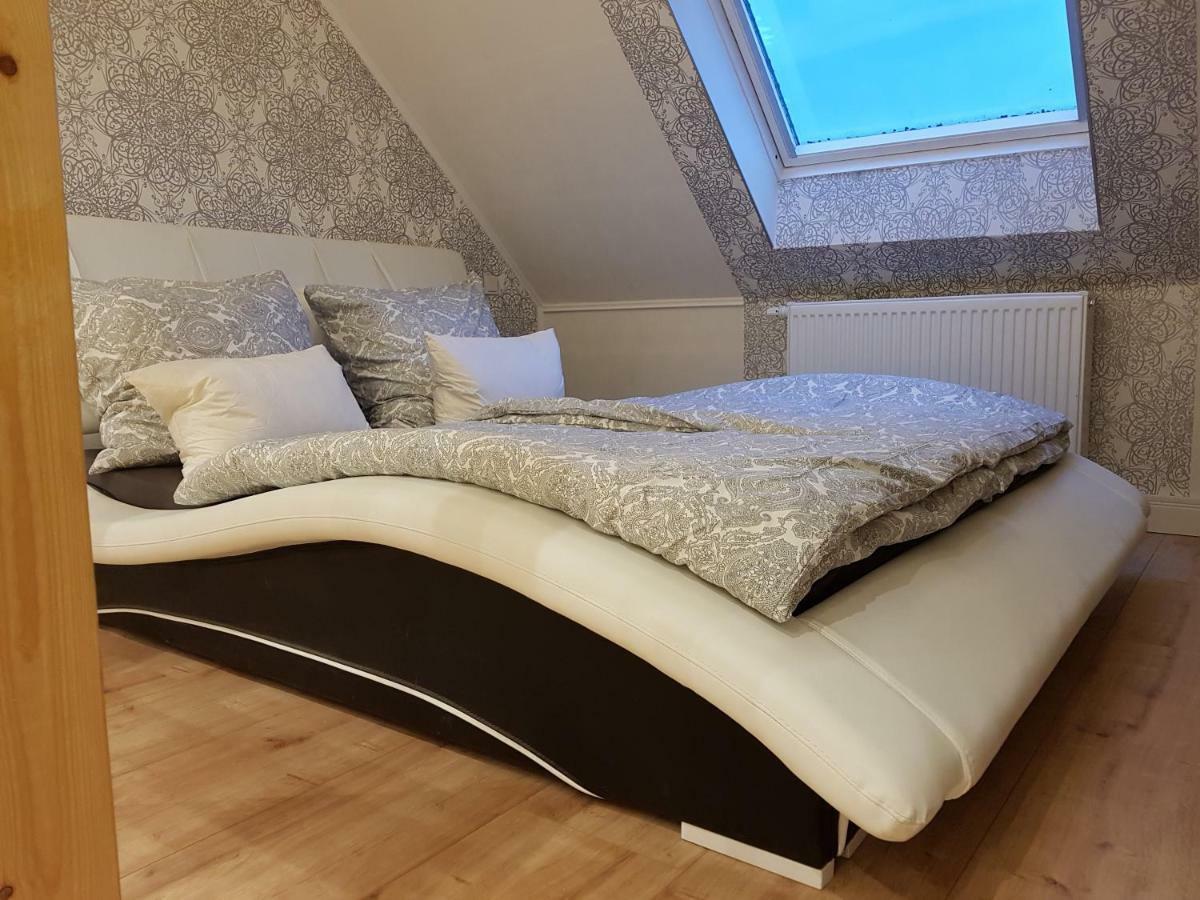 Zucht- Und Ausbildungsstall Rubly Kleinbundenbach Zewnętrze zdjęcie